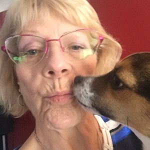 Meet your Posher, Suzanne